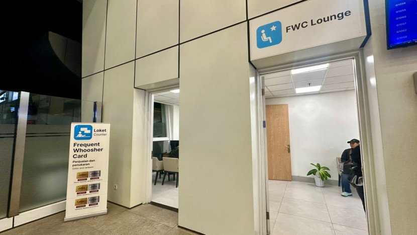 KCIC kini menghadirkan ruangan khusus untuk pembelian dan penukaran FWC di Stasiun Halim dan Padalarang yaitu FWC Lounge. (Foto: Corporate Communication KCIC)