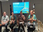 direktur-utama-bio-farma-shadiq-akasya-tengah_251025140358-492.jpg