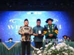 bupati-bandung-dadang-supriatna-saat-membuka-sidang-senat-terbuka_251116092257-951.jpg