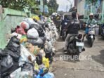 tumpukan-sampah-liar-di-kelurahan-cigugur-tengah-kecamatan-cimahi_251115230654-456.jpg
