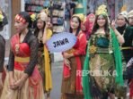 festival-sangkuriang-2025-di-kota-cimahi-jawa-barat-yang_251214220027-296.jpg