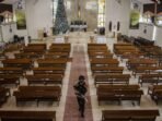 sterilisasi-gereja-jelang-perayaan-natal-6_169.jpeg